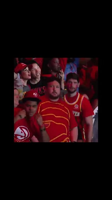 This Hawks fan 🤣