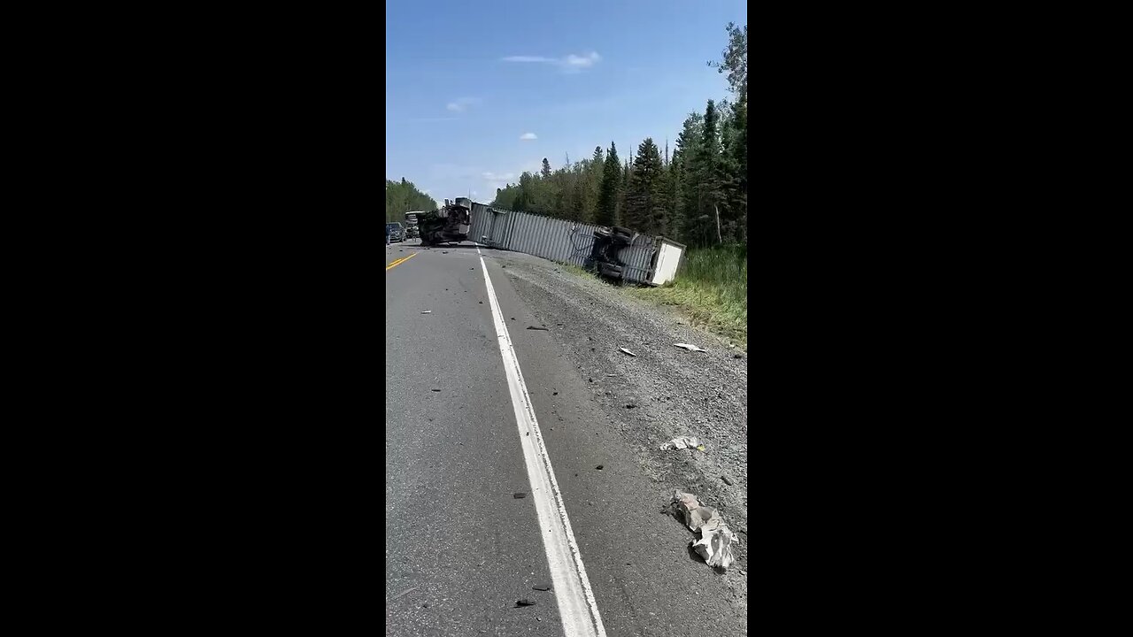 Big Accident On Highway 11 Ontario