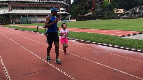 RUNNING TECHNIQUE WITH DAUGHTER MITCH- MANILA- PHILIPPINES