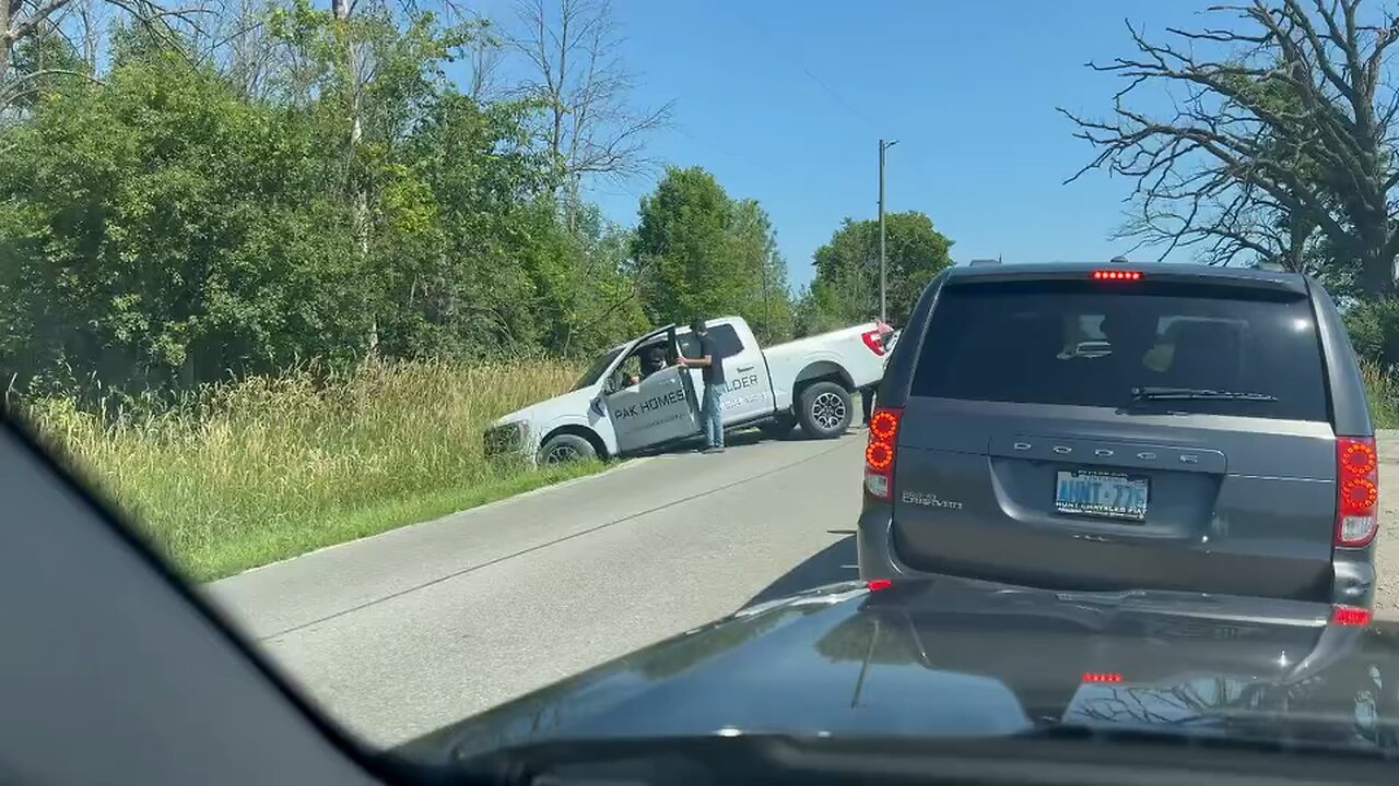 Car goes into ditch in Halton