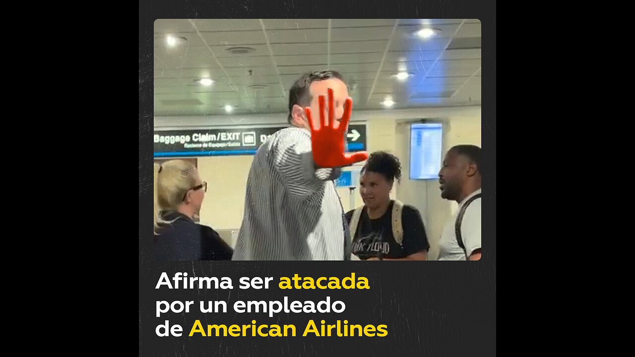 Empleado de American Airlines “pone la mano” sobre una pasajera