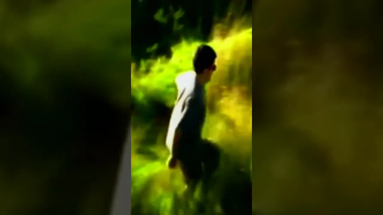HOMEM L0K0 FOGE PARA O MATO E BUSCA...