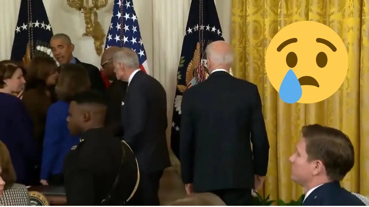 Biden Deserted As Others Surround Obama