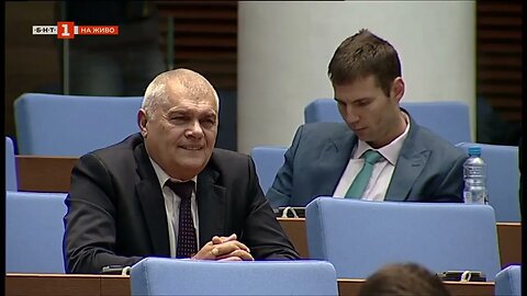 Парламентът събра кворум, започнаха дебатите за втория вот на недоверие