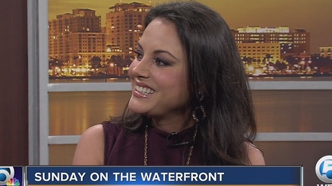 Barbara Padilla performing for free in West Palm Beach