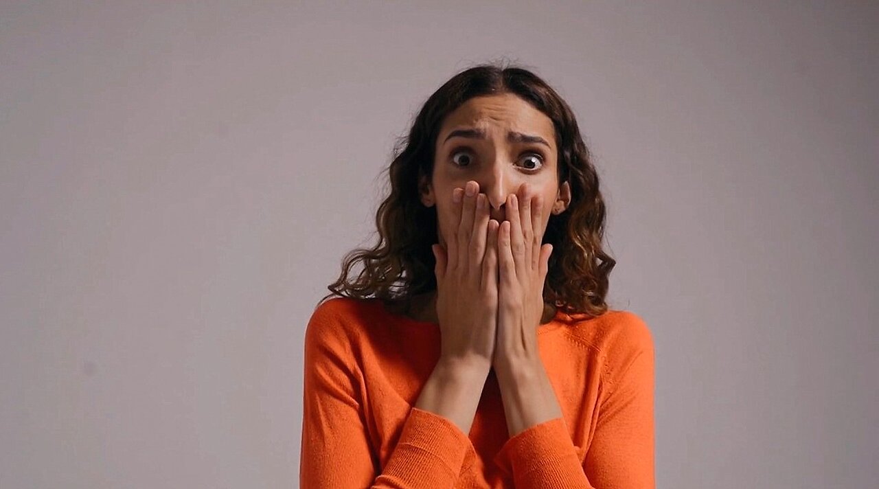 Z Okien Ciemnogrodu: Będą chipować kobiety! (03)