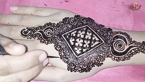 🥰❤️💚Back Hand Mehndi Design | Beautiful Back Hand Mehndi Design 🥰❤️ by @fashioninspirationbysara