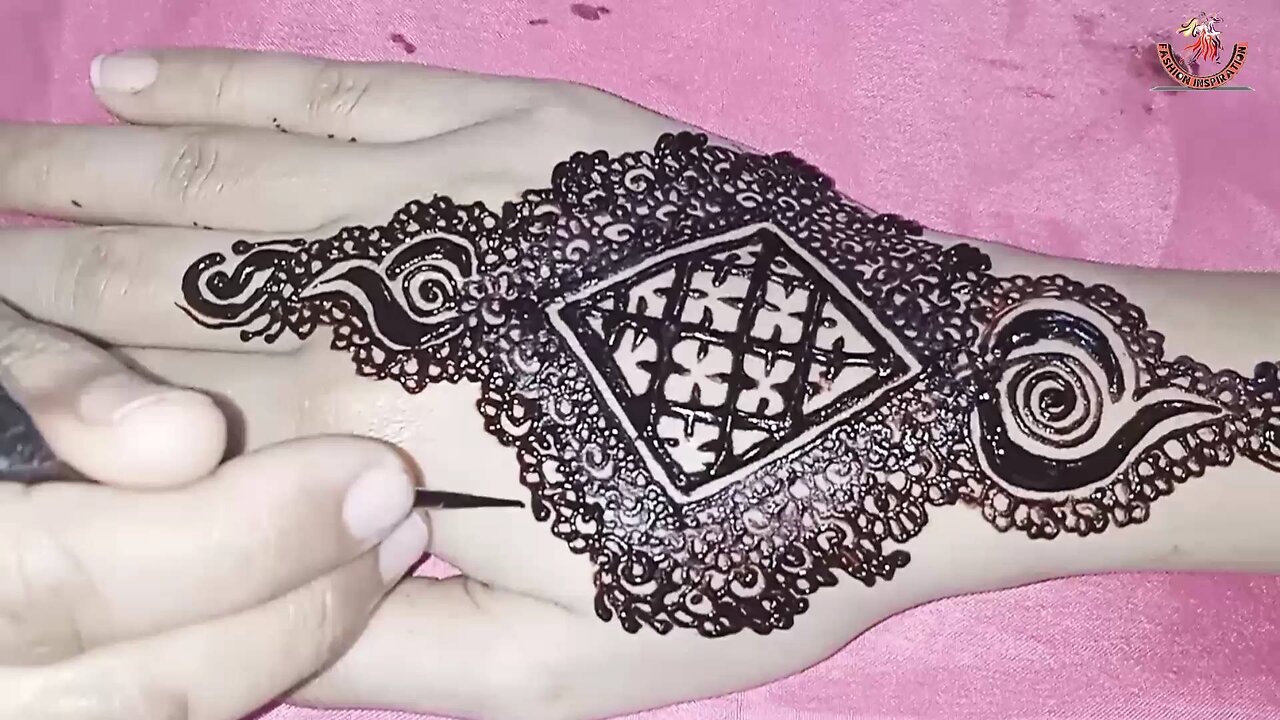 🥰❤️💚Back Hand Mehndi Design | Beautiful Back Hand Mehndi Design 🥰❤️ by @fashioninspirationbysara