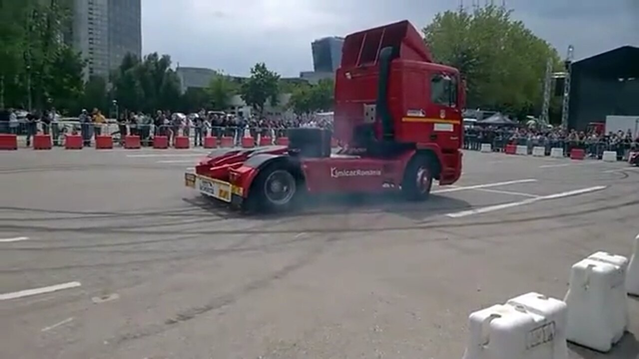 Truck Festival Bucharest Daf ATI and BMW E36 Drift drifting