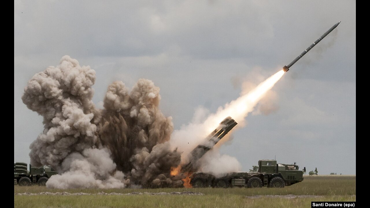 Russia pounds Bakhmut supply lines; Destroys Ukraine's Howitzers in Kherson, foils Kupyansk attack