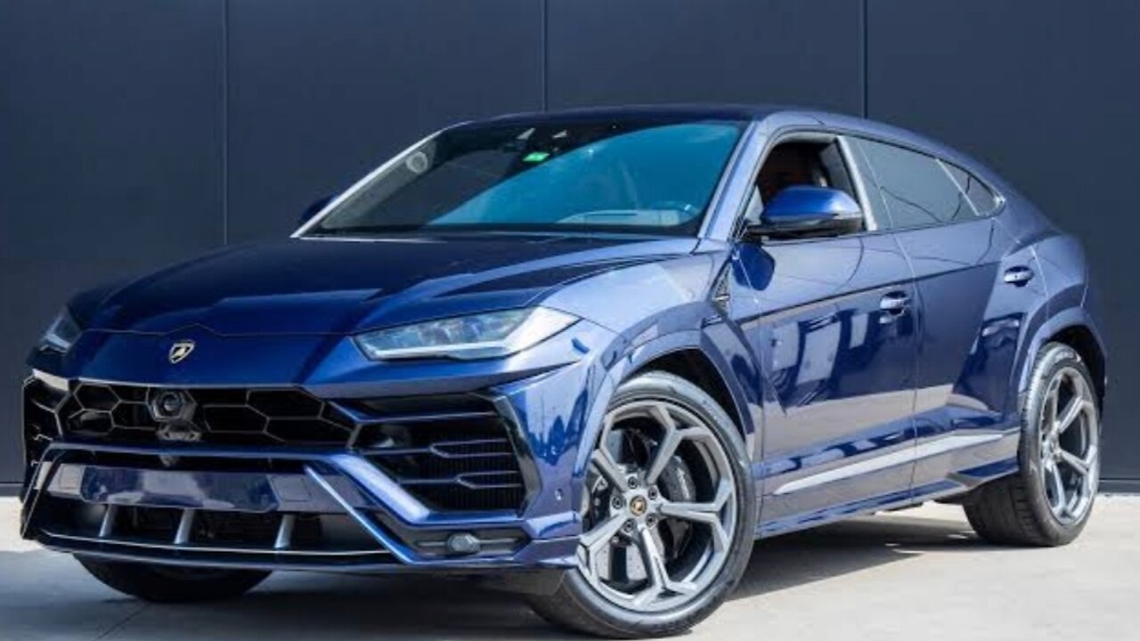 Lamborghini Urus 1 Minute review!