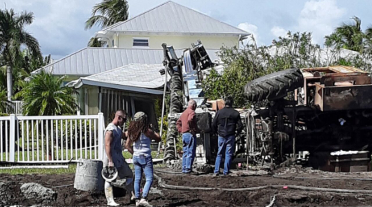 Crane falls on Vero Beach house