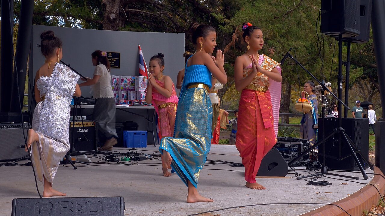 Thai Dance Kids Songkran Day Festival Hyde Park Perth Australia