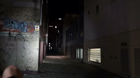 Wurkkos FC12 - DARK ALLEYWAY - Ramp Mode!