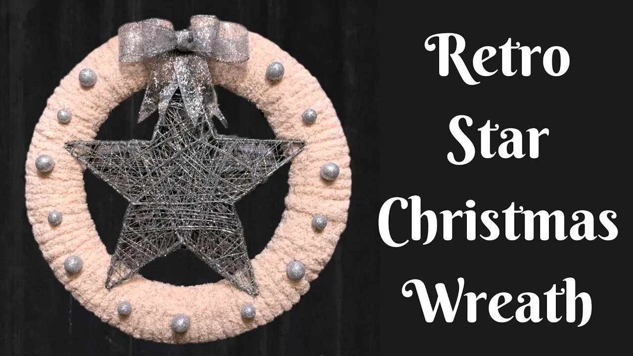 Christmas Crafts: Retro Star Christmas Wreath | How To Make An Easy Christmas Wreath