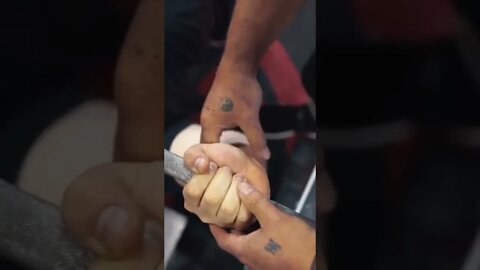 DON'T Hurt Your Wrists on Bench Doing This ❗️ #shorts