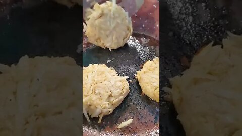 LOW CARB HASH BROWNS Video By lodough co #Shorts