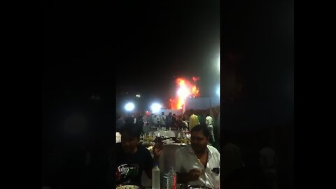 Unfazed Wedding Guests Keep Eating Food as Massive Fire Breaks Out in Maharashtra, India