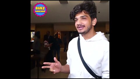 Munawar Faruqui Shayari King | Shayari at Juhu Sun & Sand