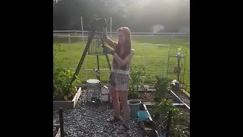 Wifey Poo in the Garden 3