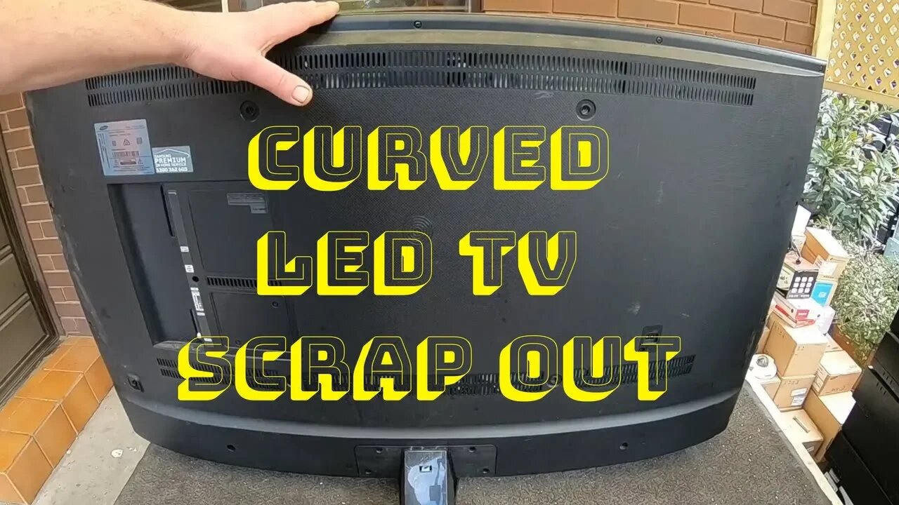 What's Inside a Curved LED TV? Let's Scrap It Out & See!