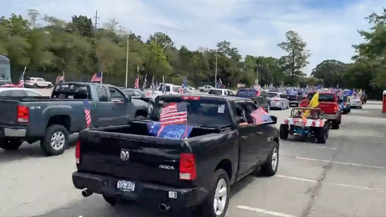 Thousands Of Patriots Showing Their Support For President Trump On Long Island.