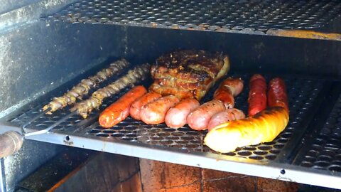 Niurose | Lá Vem Ela | Churrasco (01+12)