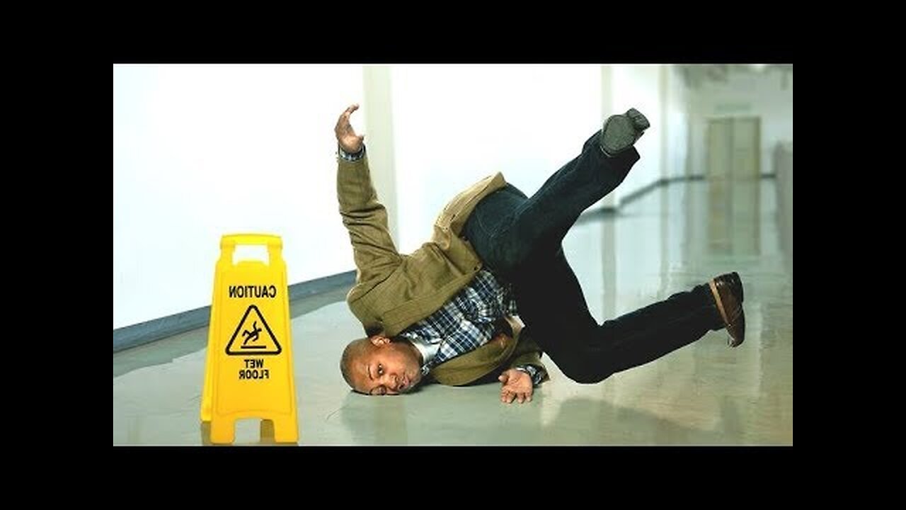 Please Help Me, I'm Falling: Fails of the Week