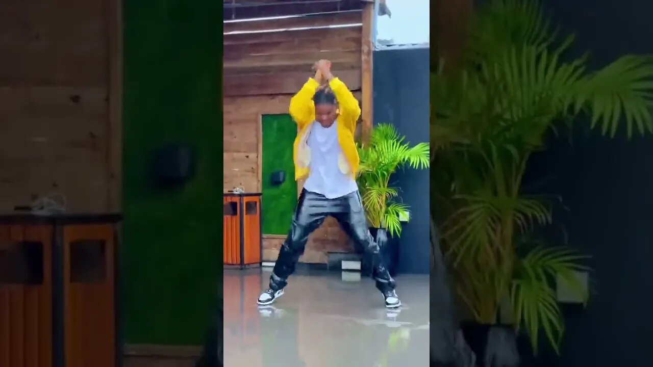 Nwanyi oma By Lil Emm [ TikTok challenge] 😱😘 #dance #viralvideo