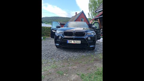 X5M F85