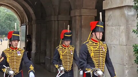 Changing of the guards HD #horseguardsparade