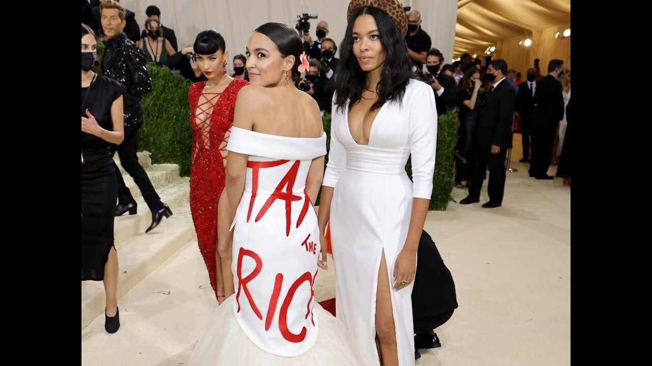 The Devil Wears Nada - AOC´s Dress at the Met Gala 2021