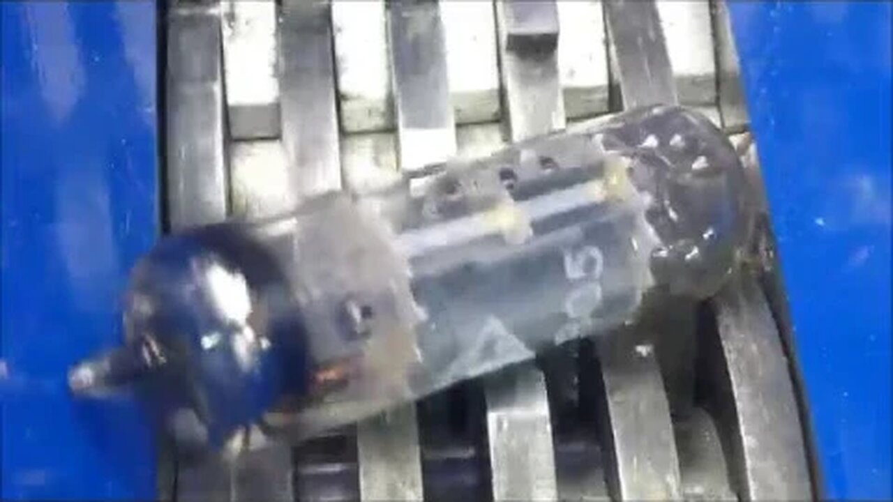 Shredding Vacuum tube, they do sound better than transistors.