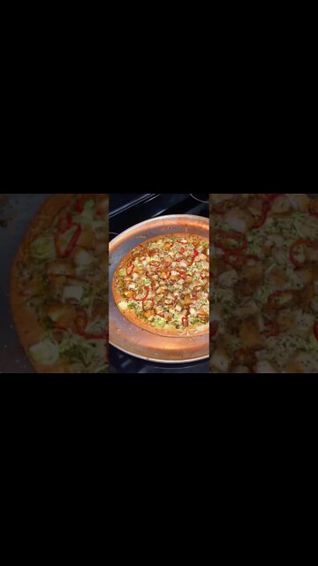 pesto chicken pizza recipe | keto recipes | low carb | low carb diet | low carb recipes#Shorts #keto