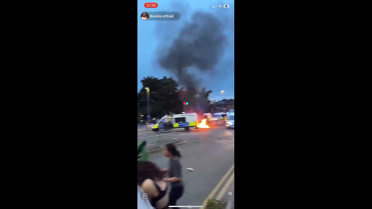 UK Leeds Riots: Rioters Torch Bus, Smash and Overturn Police Car with Pram and Rock