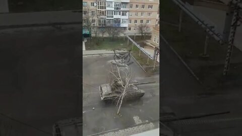 Ukraine War - Russian Tanks in Retreat - one on fire