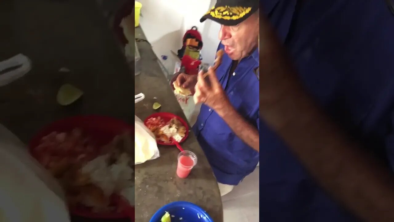 Fried fish with the workers Venezuela Now Dec 1, 2022
