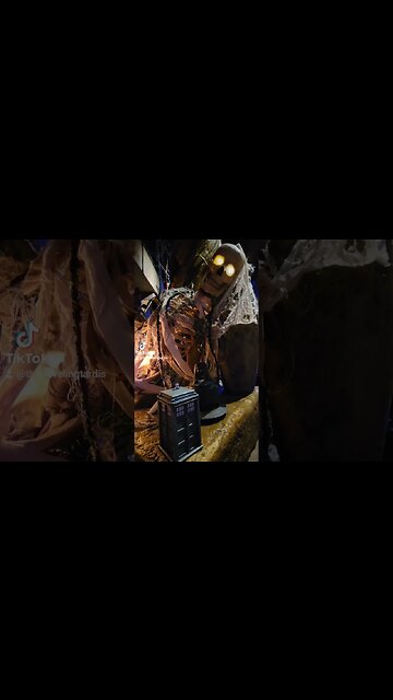 HALLOWEEN HORROR NIGHTS 2022 🎃 #TARDIS #HHN31 #HHN #HALLOWEENHORRORNIGHTS #SUBSCRIBE #SHORTS