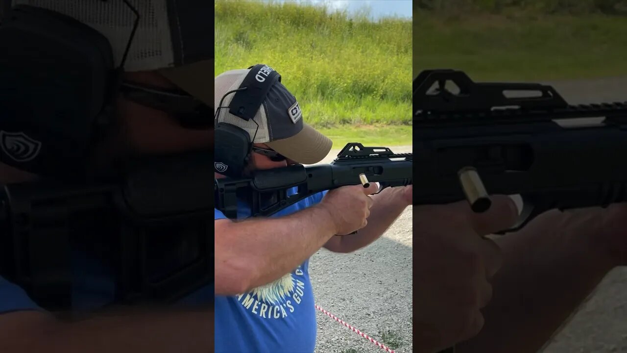 Hi-Point 10 mm Carbine at GunCon