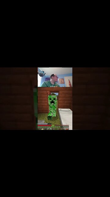 That moment a creeper tries to blow your house up, but you stop him before he can #shorts