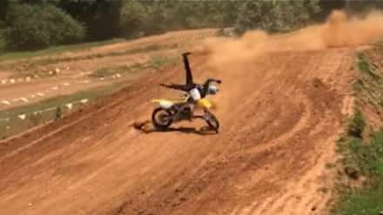 Biker loses control of his motorcycle during jump!