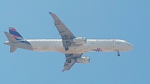 Airbus A321 PT-MXD vindo de Manaus para Fortaleza