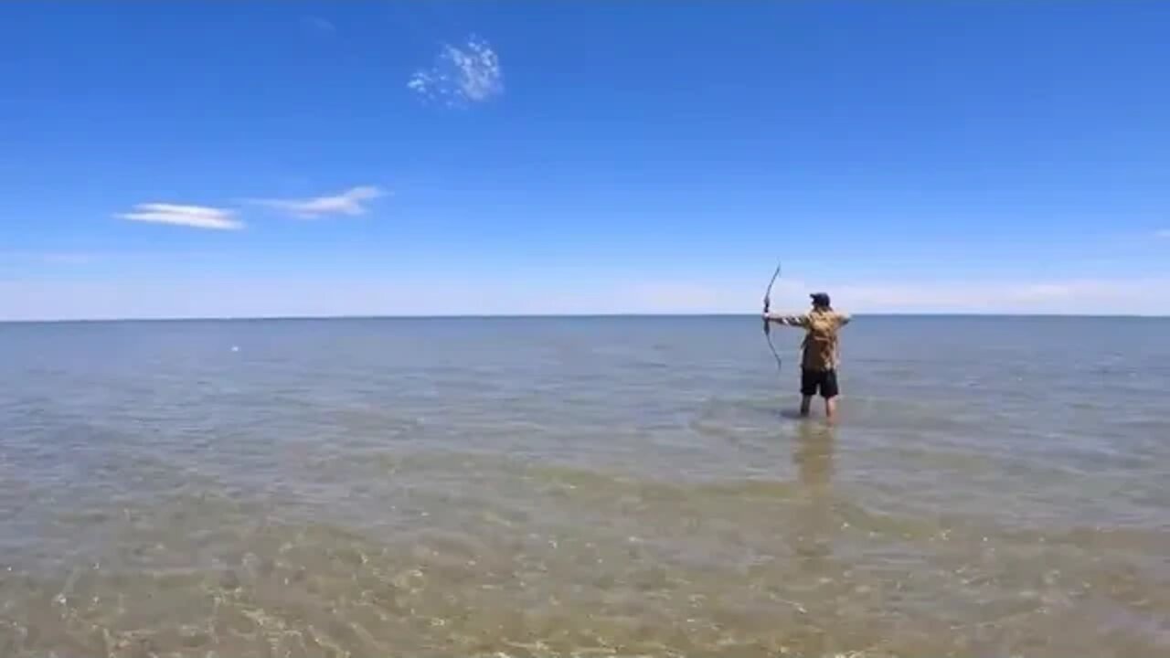 GIANT CRAB vs MY GIRLFRIEND Her first crab caught by hand CATCH AND COOK +++ 3