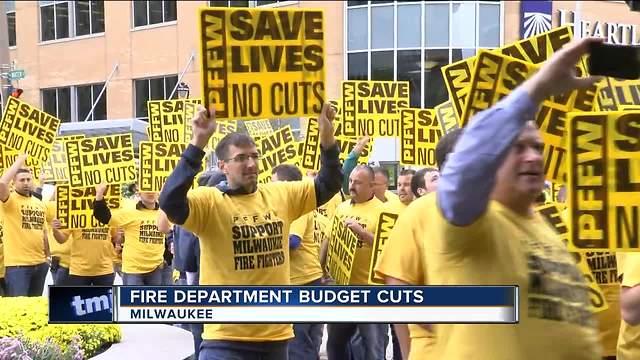 Firefighters put heat on Mayor Barrett to stop 6 station closures