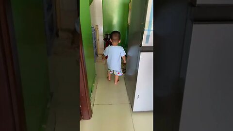 How to train kid 1.5 years old to through garbage in recycle bin - keep everywhere clean and tidy