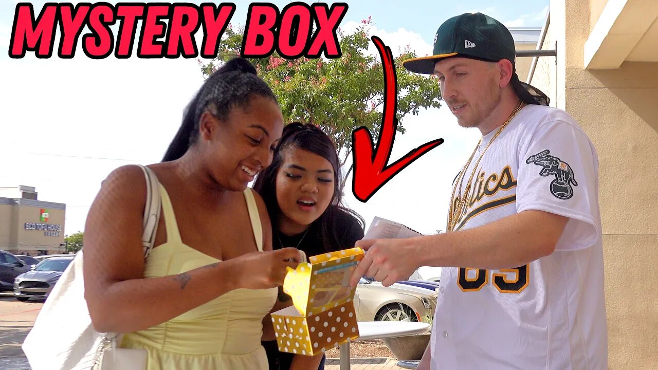 Asking People to Choose Between $100 Cash or Mystery Box