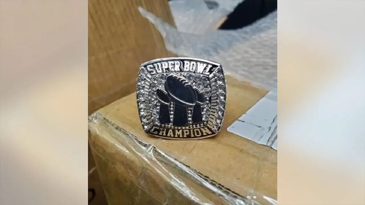 St. Louis border officer discover more than 400 counterfeit Super Bowl rings