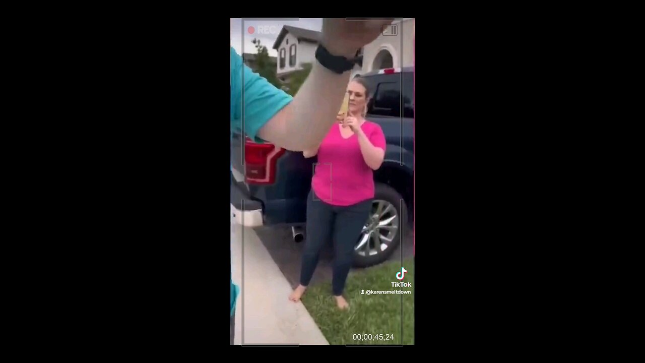 Neighborhood Karen doesn't want you on HER PROPERTY