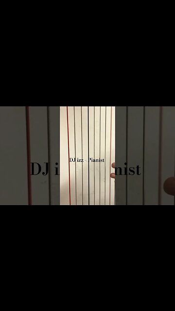 DJ izz - Pianist