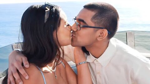N3on Gets His First Kiss!